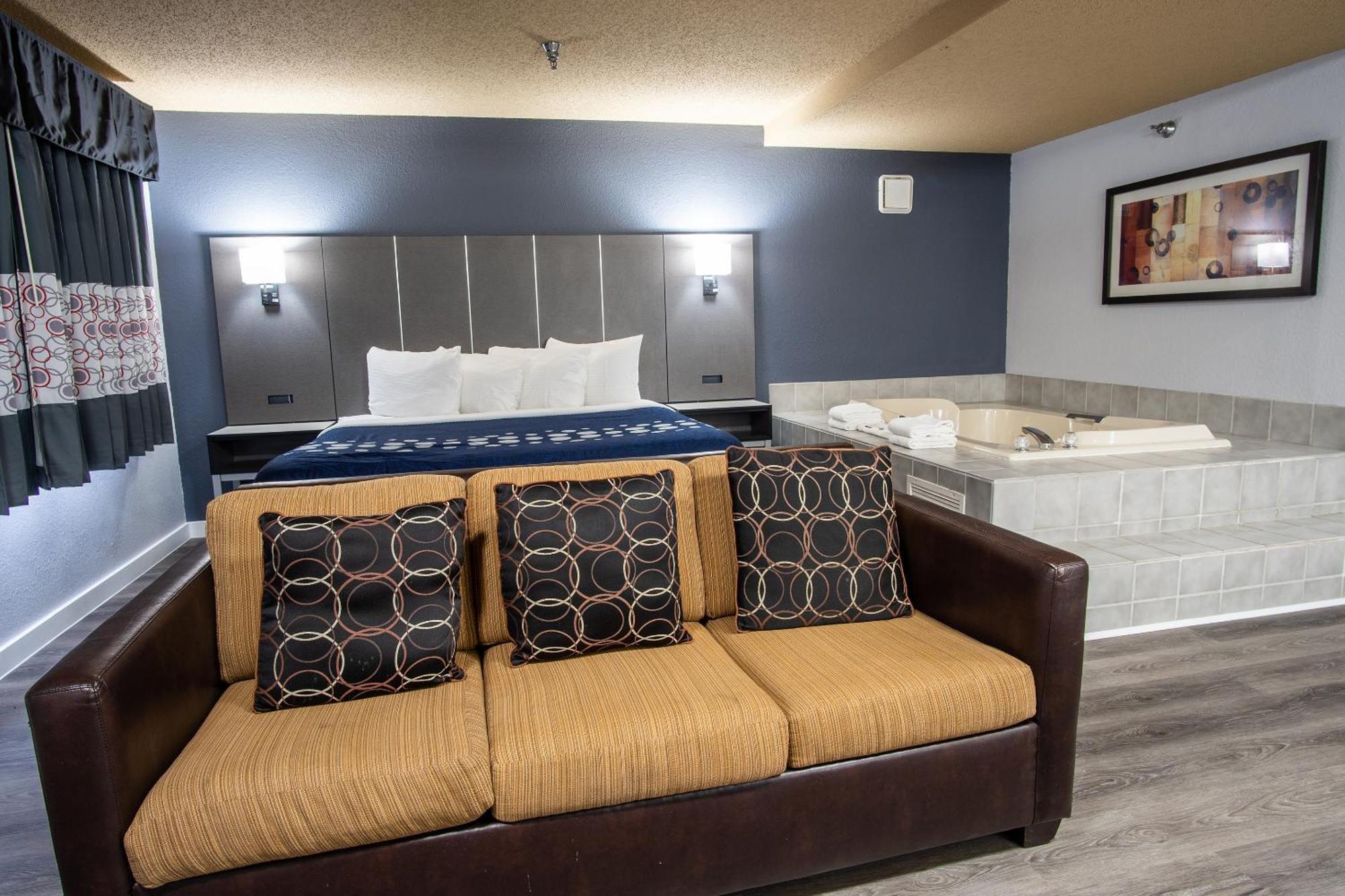 Coratel Inn And Suites By Jasper Eagan St Paul Airport & Mall Of America Eksteriør billede