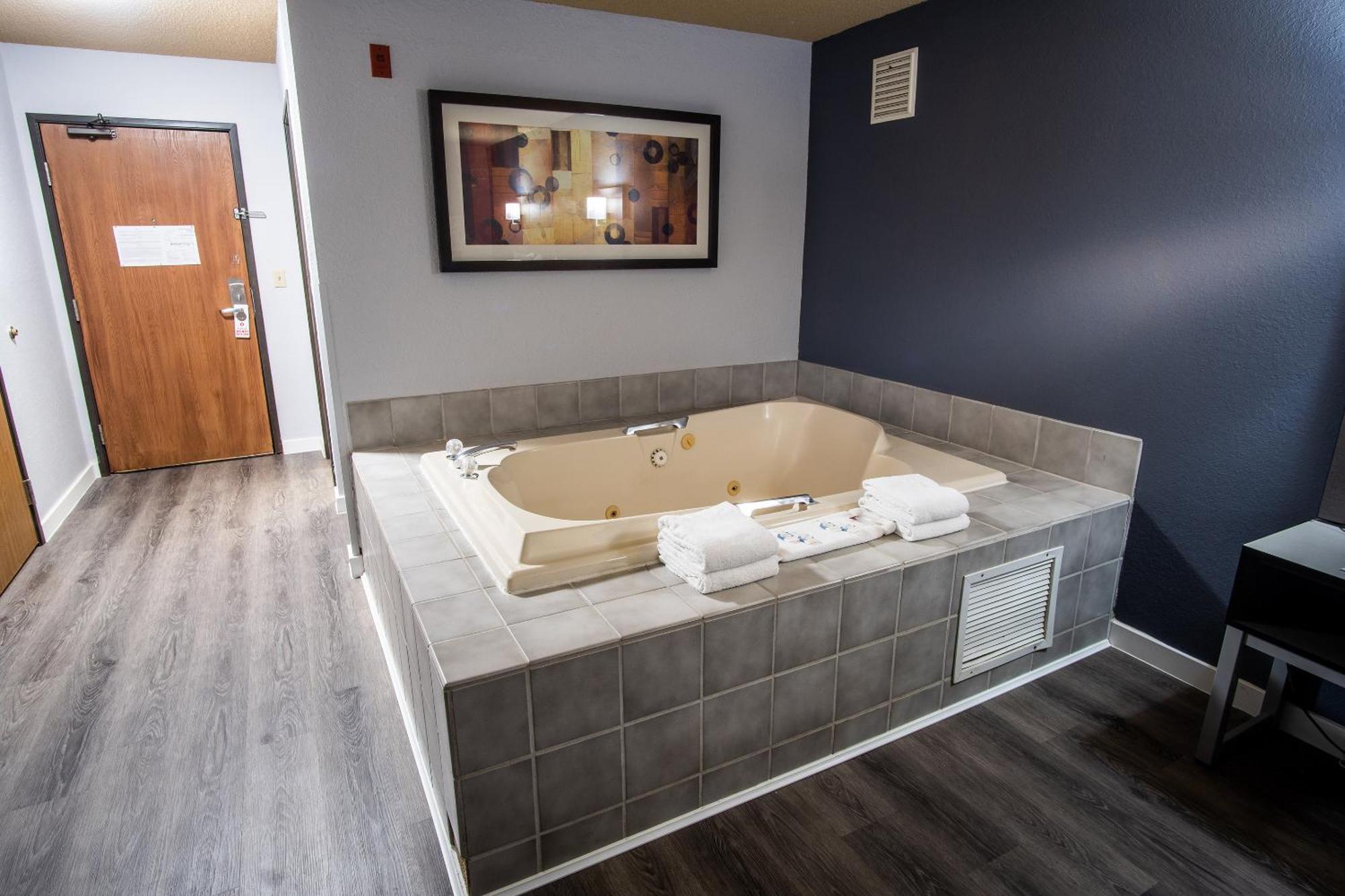 Coratel Inn And Suites By Jasper Eagan St Paul Airport & Mall Of America Eksteriør billede