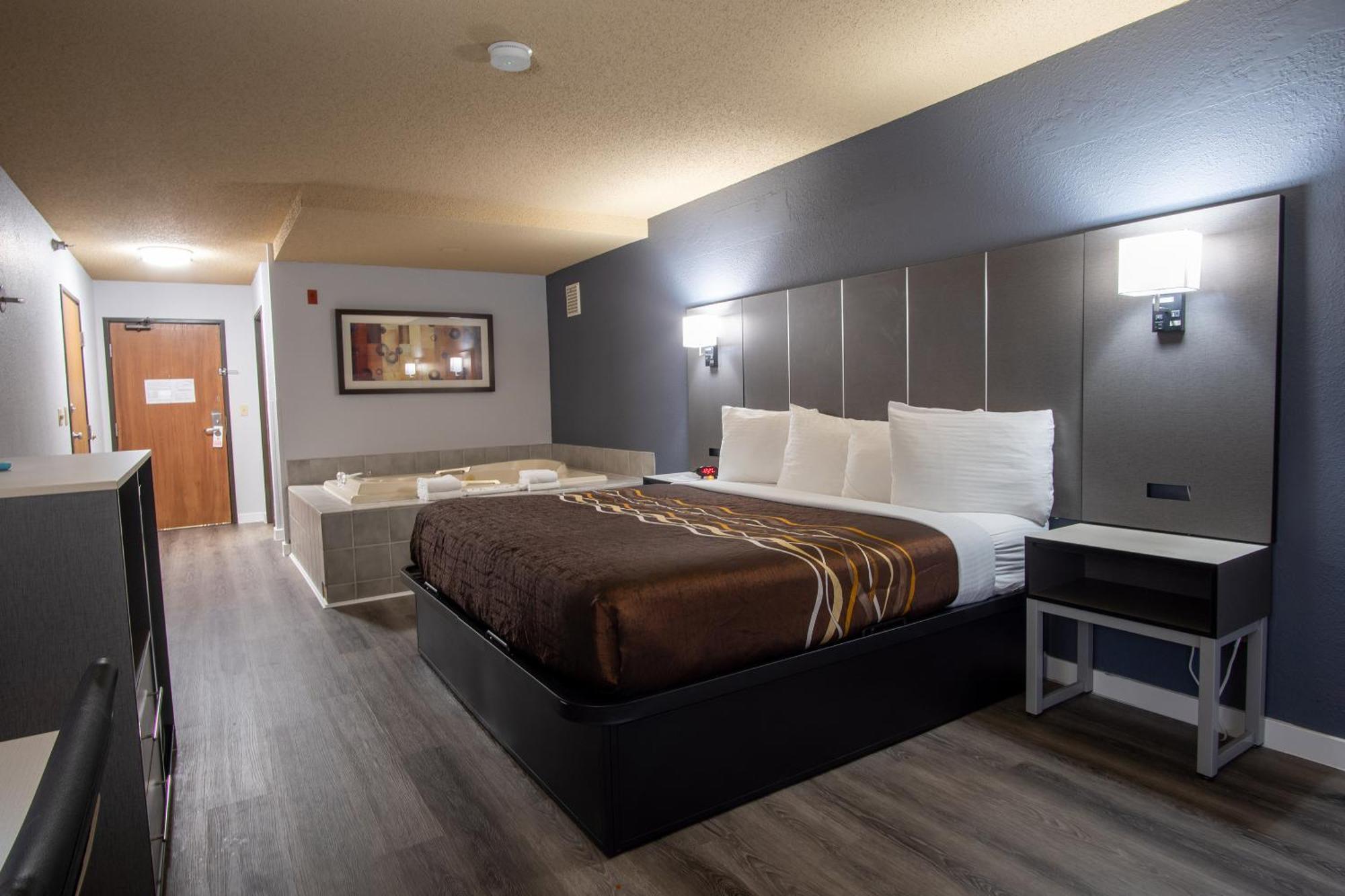 Coratel Inn And Suites By Jasper Eagan St Paul Airport & Mall Of America Eksteriør billede