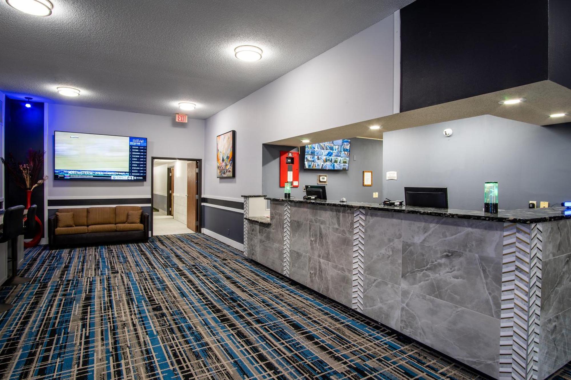 Coratel Inn And Suites By Jasper Eagan St Paul Airport & Mall Of America Eksteriør billede